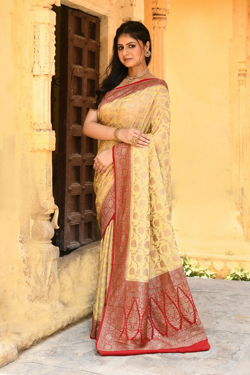 Joban Fashion Yellow Crepe Chiffon Pure Handloom Banarasi Silk Saree | Grocsy