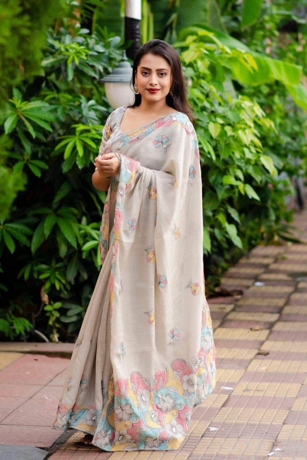 Grey Pure Linen Ethnic Motifs Saree with Unstitched Blouse - A2M | Grocsy