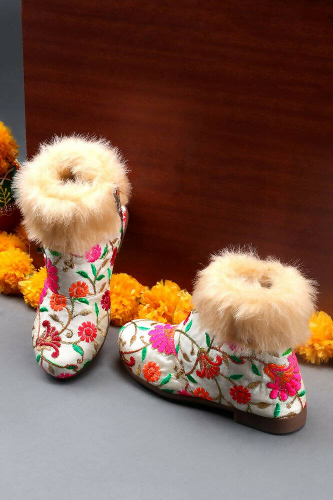 Tiny Bugs Girls Embroidered Anckle Ethnic Boots-Beige | Grocsy
