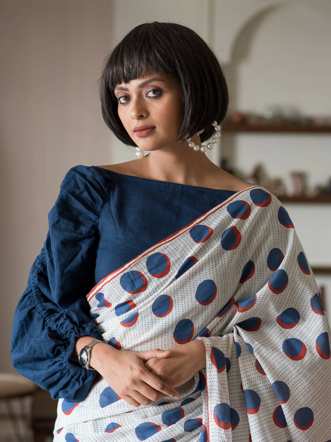 Suta Off White Polka Dots Pure Cotton Saree | Grocsy