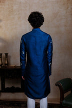 Falling Raw Silk Navy Blue Neel Mayura Kurta Set By Hilo Design | Grocsy