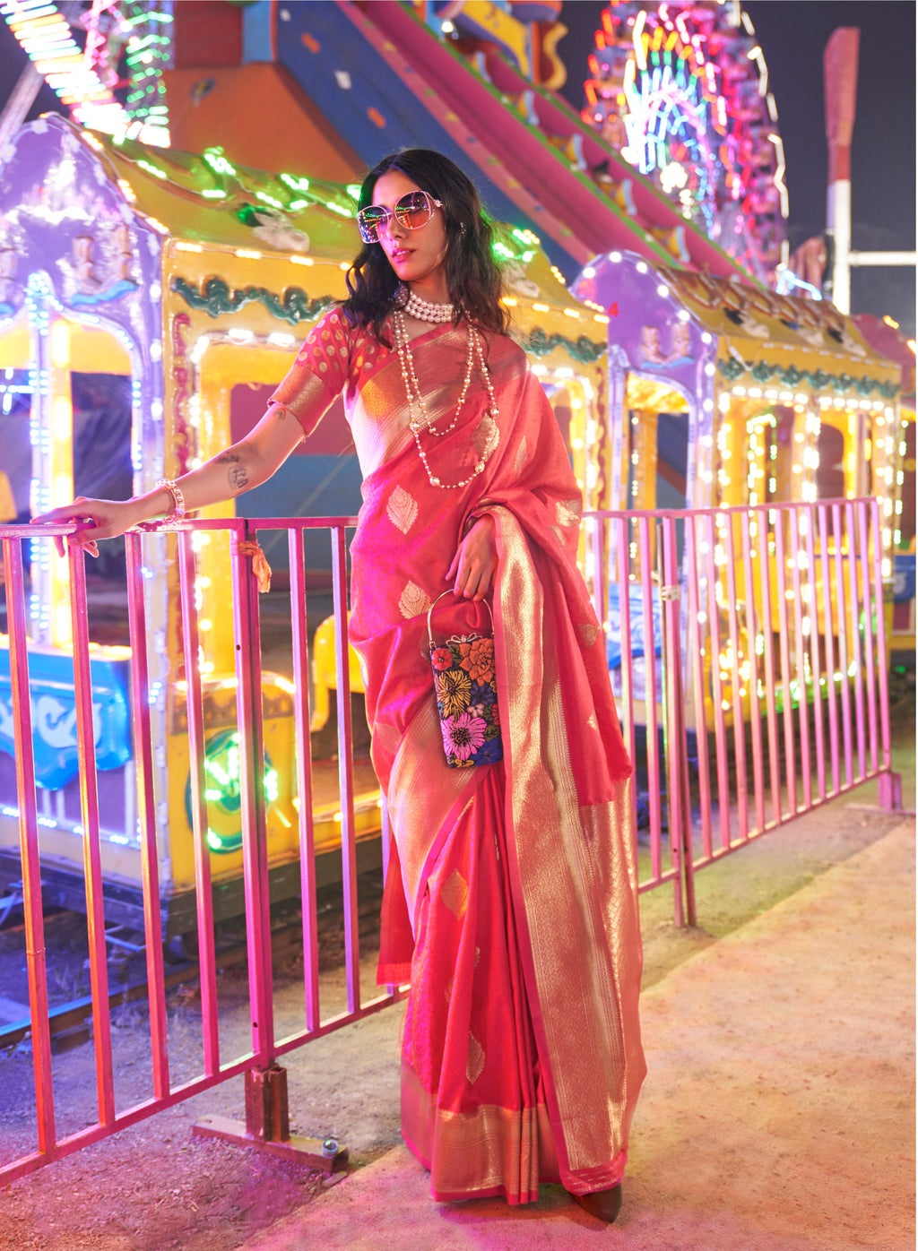Monjolika Fashion Pink Colour Handloom Silk Blend Zari Woven Saree With Blouse | Grocsy