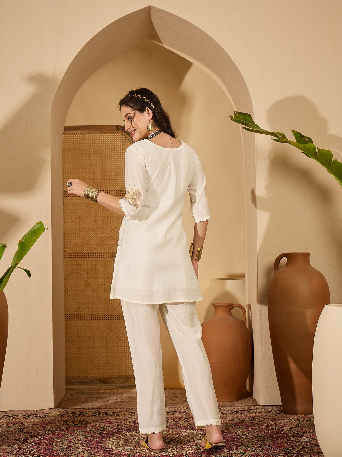 Joban Fashion Off White Silk Embroidered Readymade Kurta Set | Grocsy