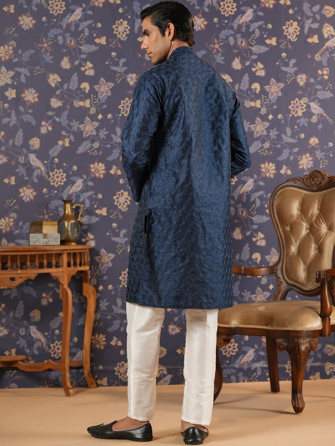 House of Pataudi Ethnic Motifs Embroidered Mandarin Collar Straight Kurta With Trouser | Grocsy