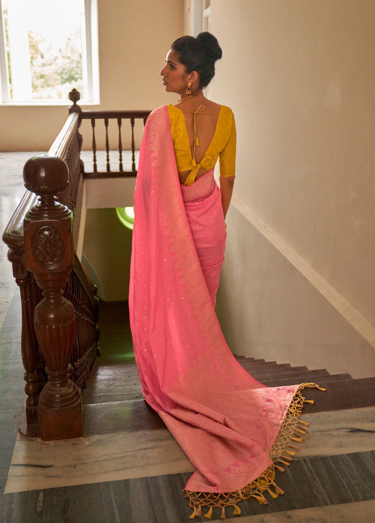 Monjolika Fashion Salmon Colour Weaving Nylon Silk Saree | Grocsy