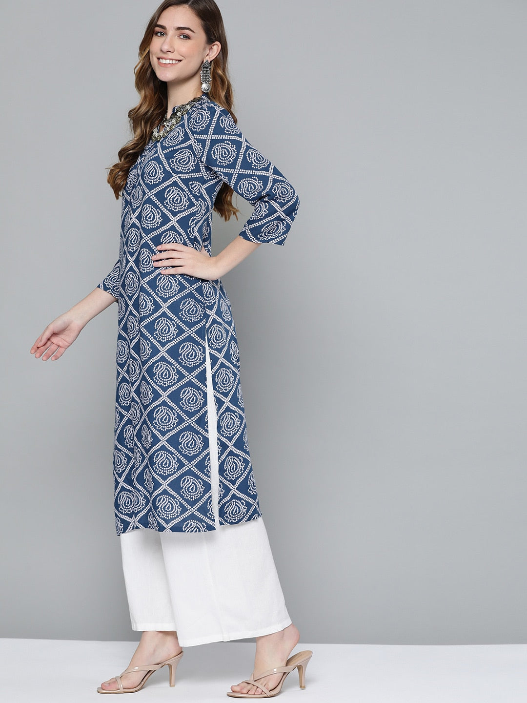 HERE&NOW Women Blue & White Geometric Printed Kurta | Grocsy