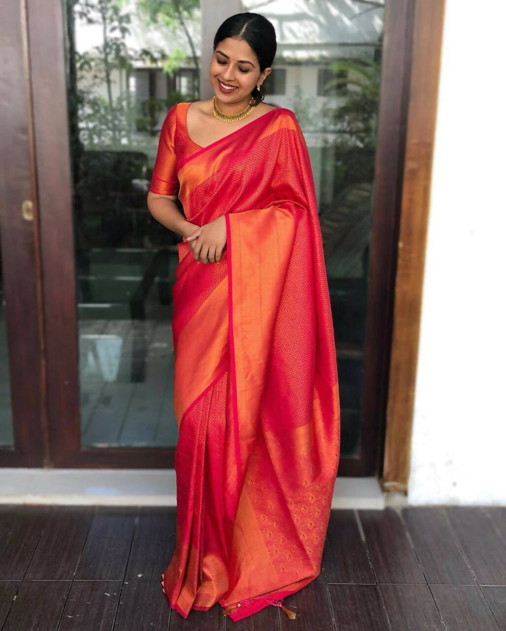 DEIANA'S Beautiful Designer Golden zari Soft Lichi Silk Saree - Red | Grocsy