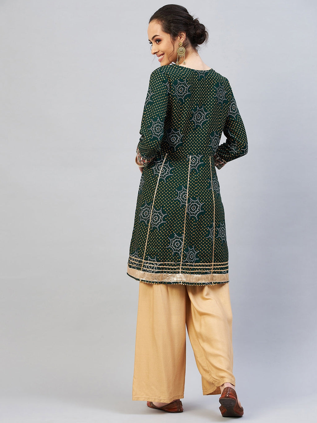 InWeave Women's Green Gota Mirror Work Kurta | Grocsy