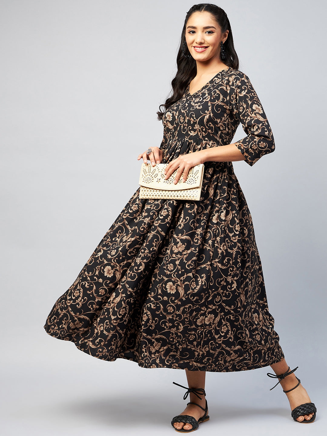 InWeave Women's Black Jaal Print Long Anarkali Kurta | Grocsy