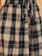 InWeave Black Beige Check Skirt | Grocsy
