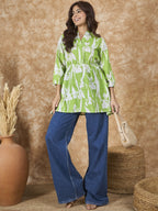 InWeave Apple Green White Mandarin Top | Grocsy