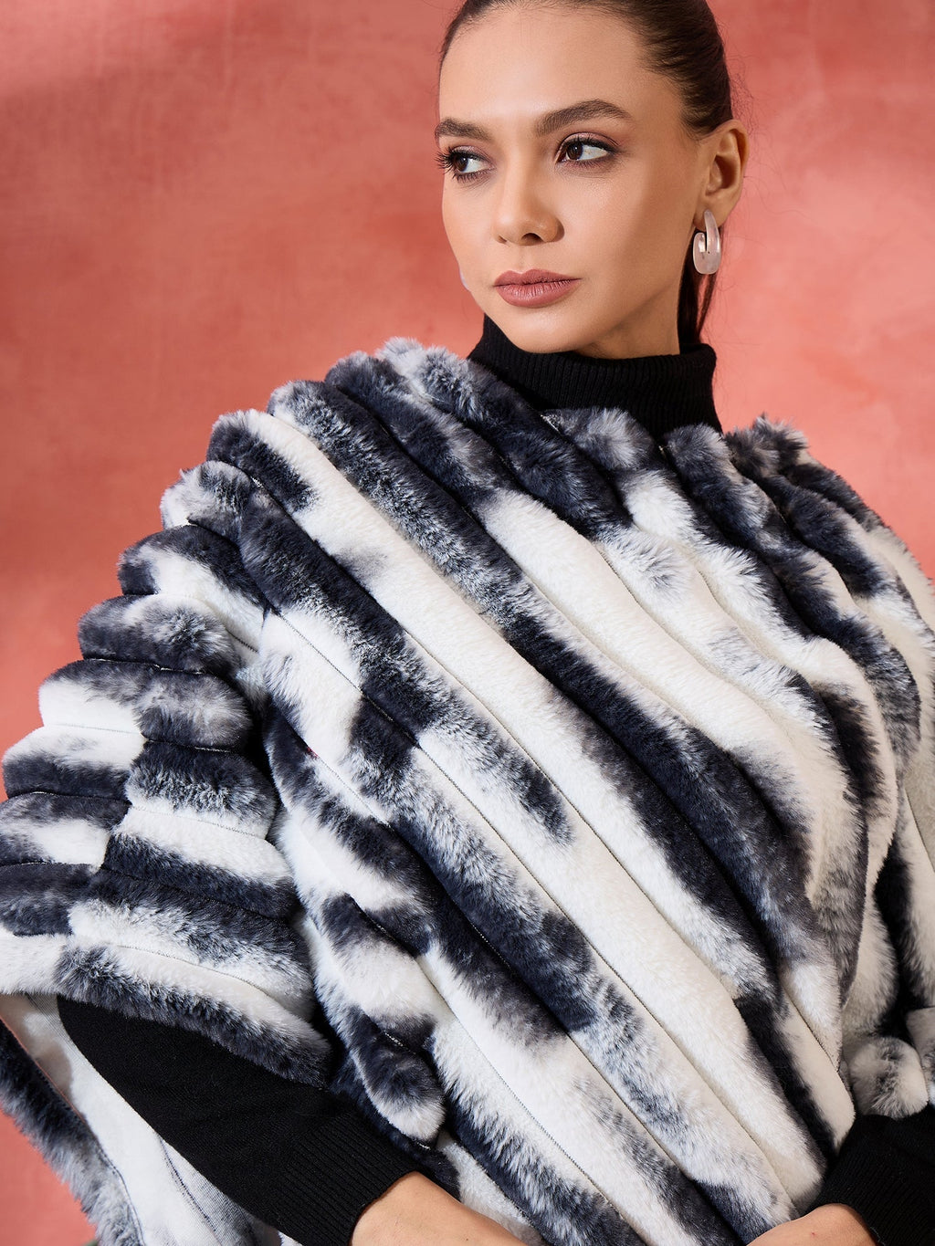 InWeave Black White Dye Rabbit Faux Fur Poncho | Grocsy