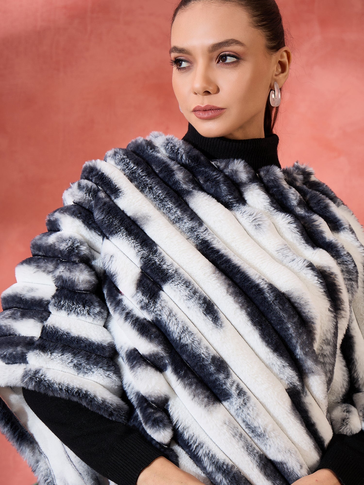 InWeave Black White Dye Rabbit Faux Fur Poncho | Grocsy