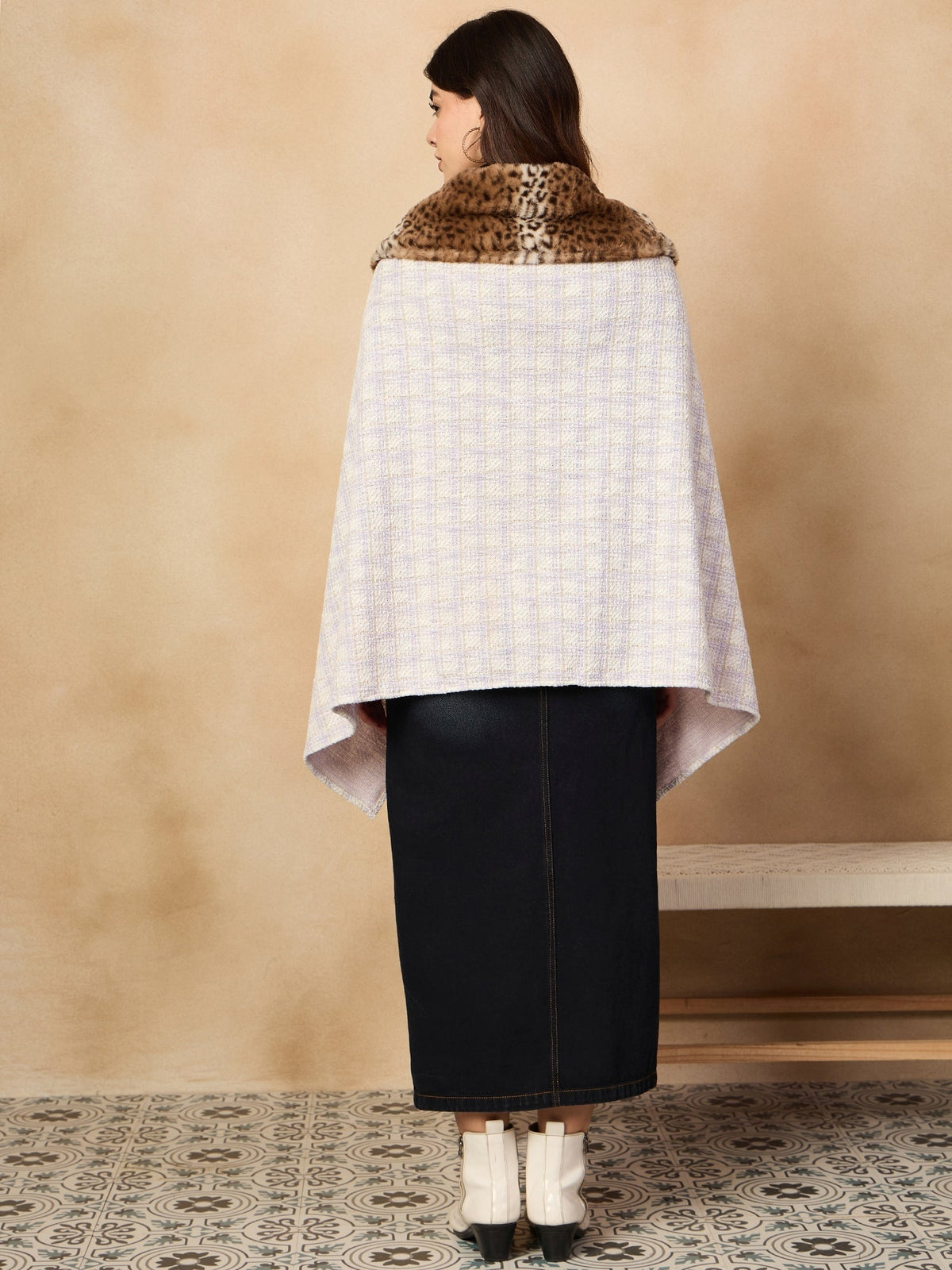 InWeave Mauve White Big Check Acrylic Fur Poncho | Grocsy