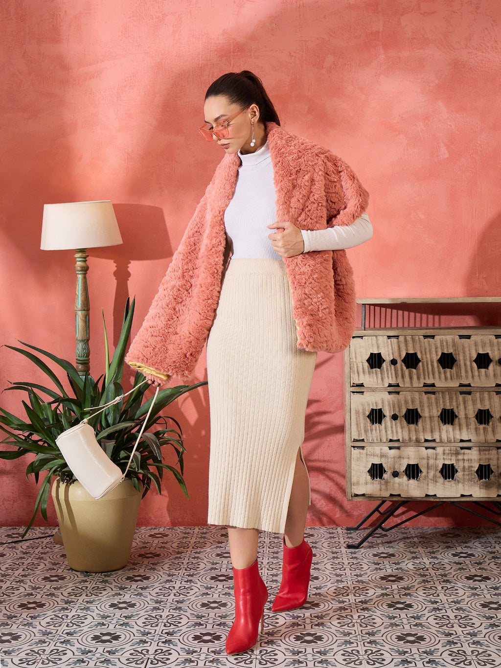 InWeave Coral Rabbit Faux Fur Cape | Grocsy
