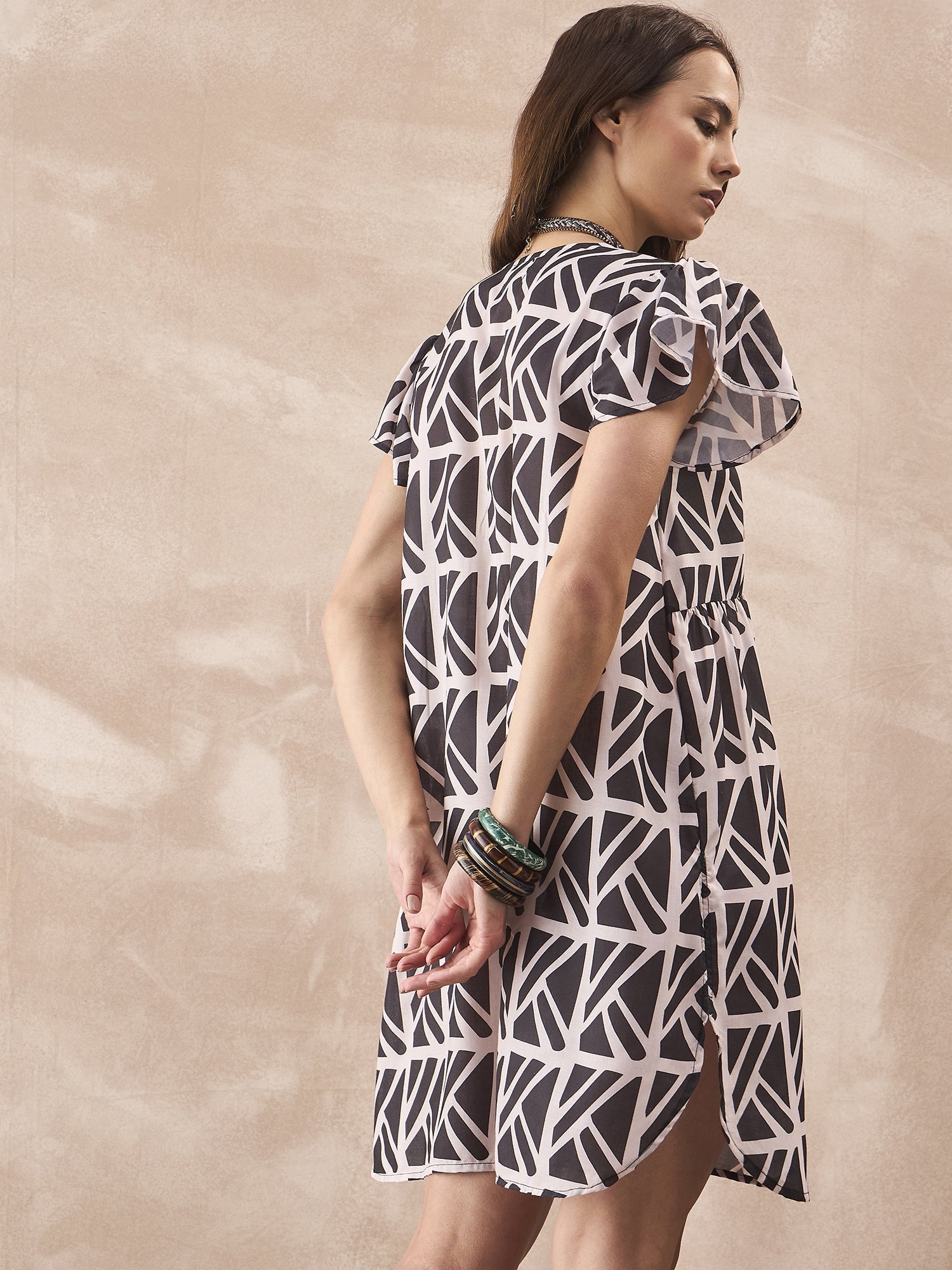 InWeave Black Ivory Short Dress | Grocsy