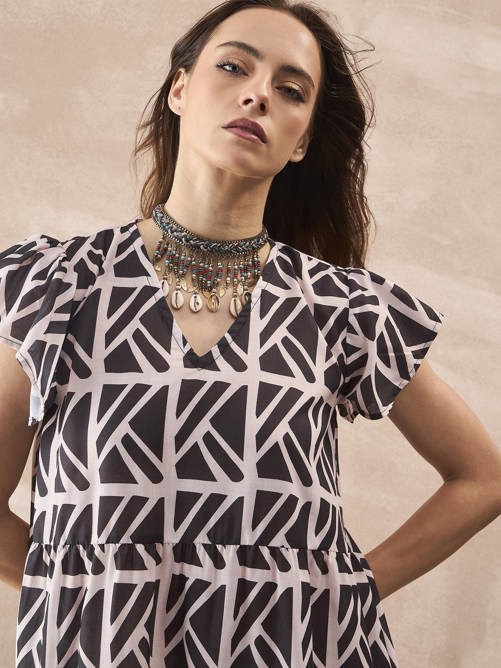 InWeave Black Ivory Short Dress | Grocsy