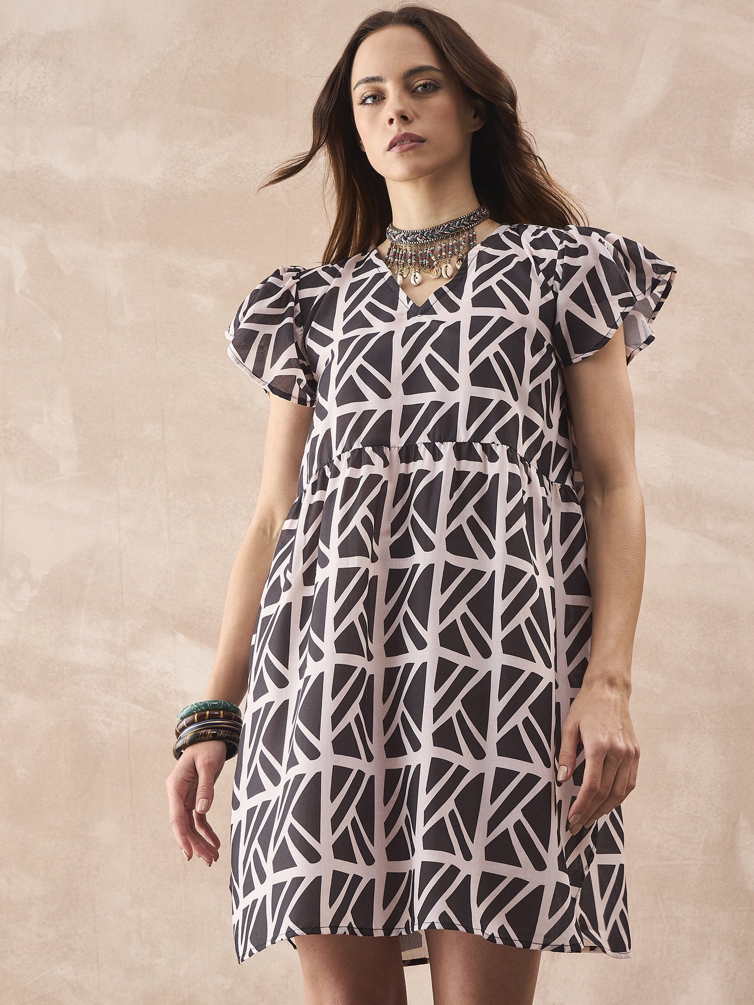 InWeave Black Ivory Short Dress | Grocsy