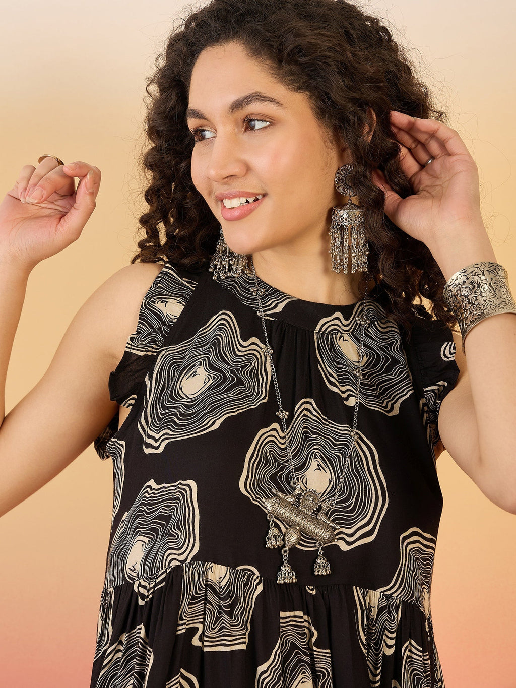 InWeave Black Beige Swril Short Dress | Grocsy