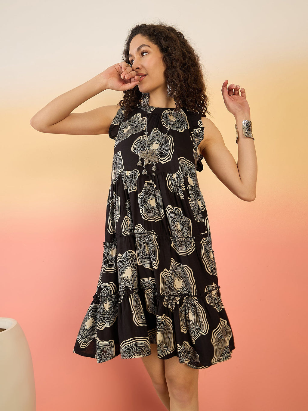 InWeave Black Beige Swril Short Dress | Grocsy