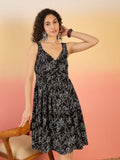 InWeave Black White Rubber Sweetheart Dress | Grocsy
