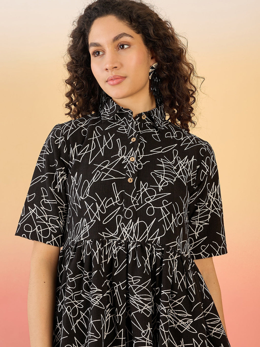 InWeave Black White Rubber Collar Dress | Grocsy