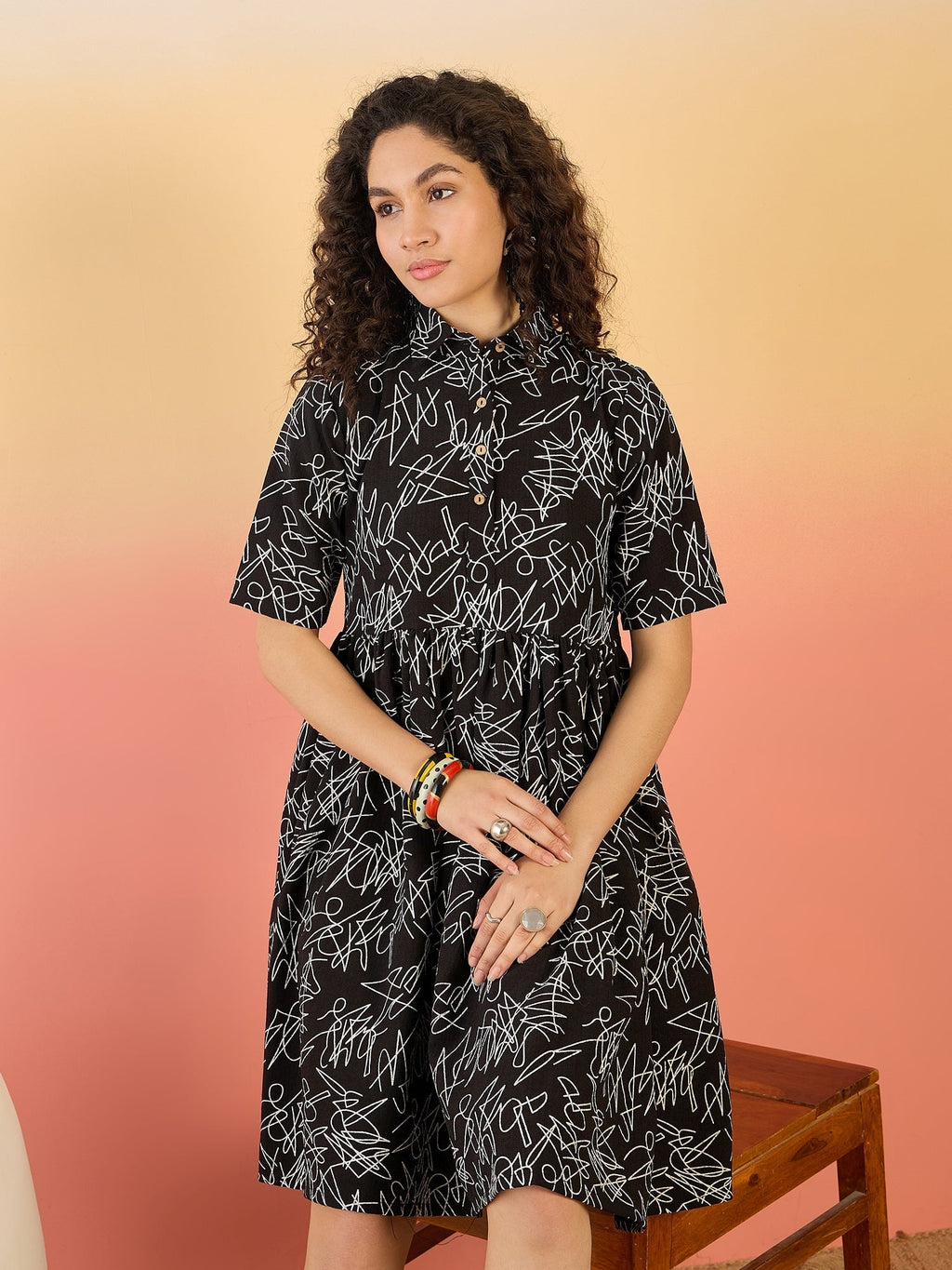 InWeave Black White Rubber Collar Dress | Grocsy