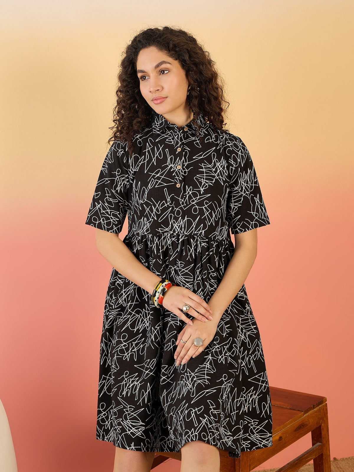 InWeave Black White Rubber Collar Dress | Grocsy