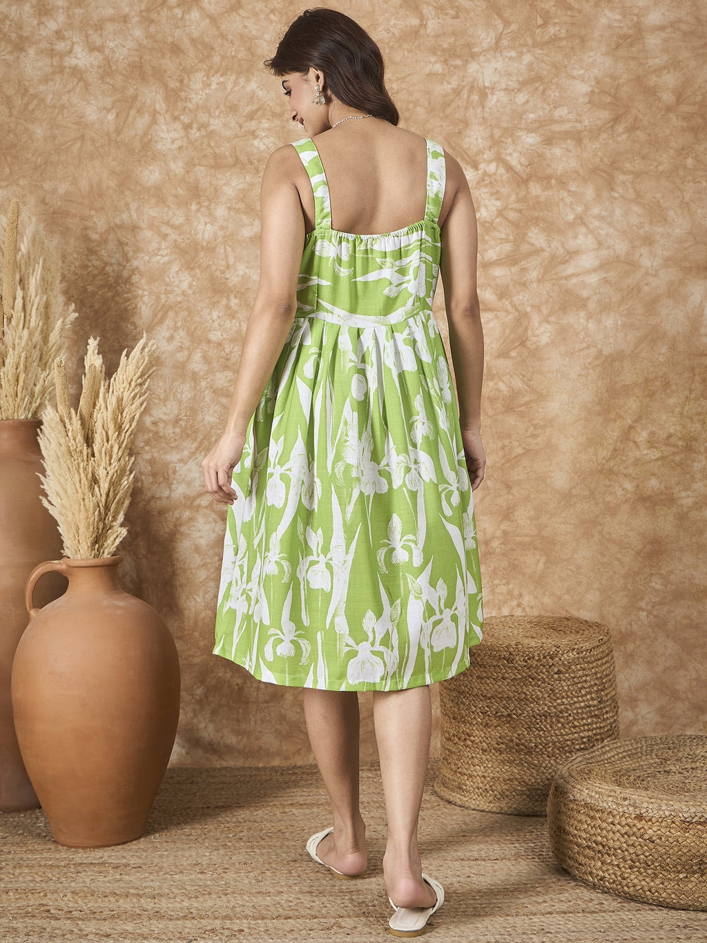 InWeave Apple Green White Sweetheart Dress | Grocsy