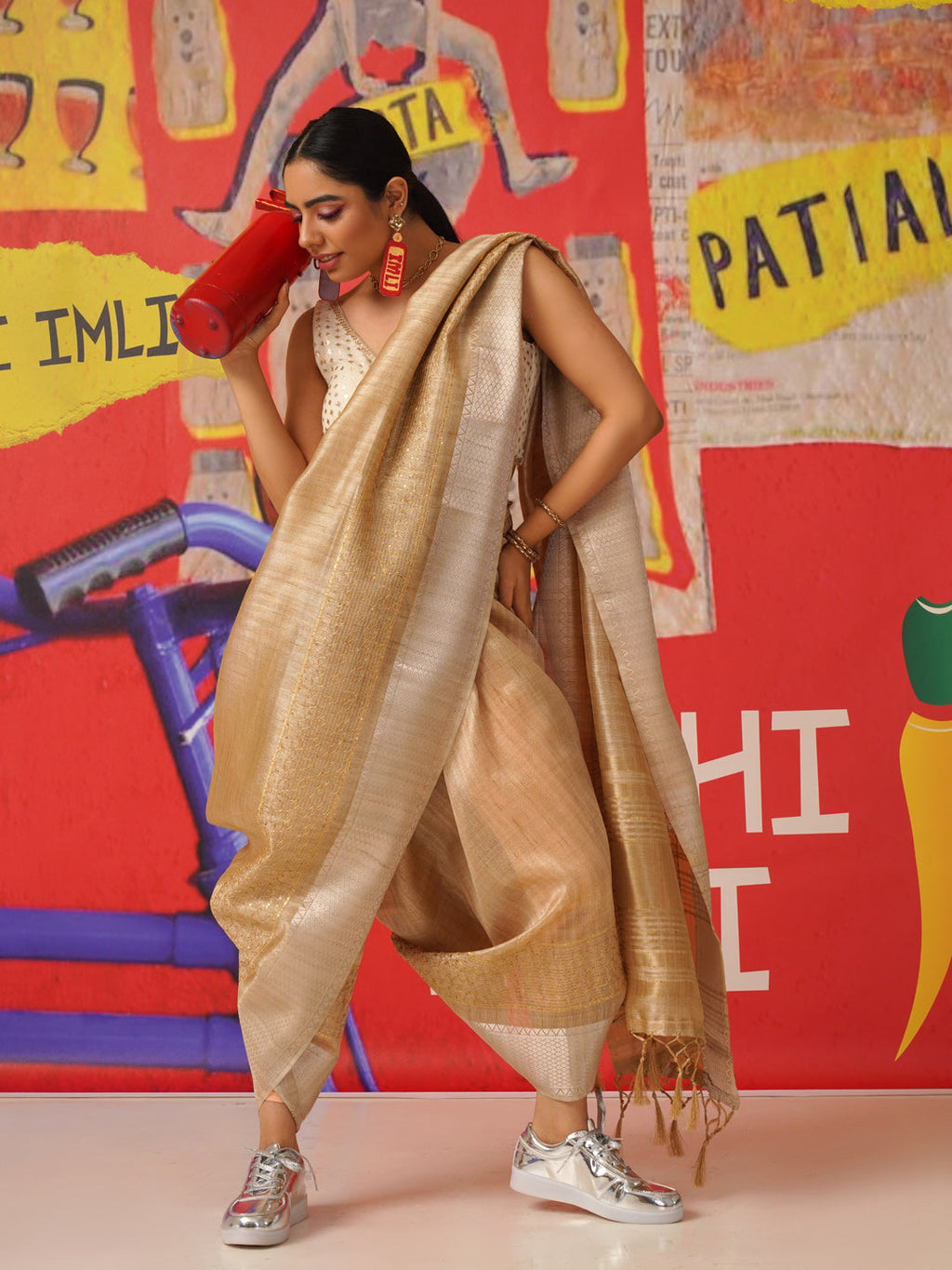 Tikhi Imli Sequinned Jute Silk Saree | Grocsy