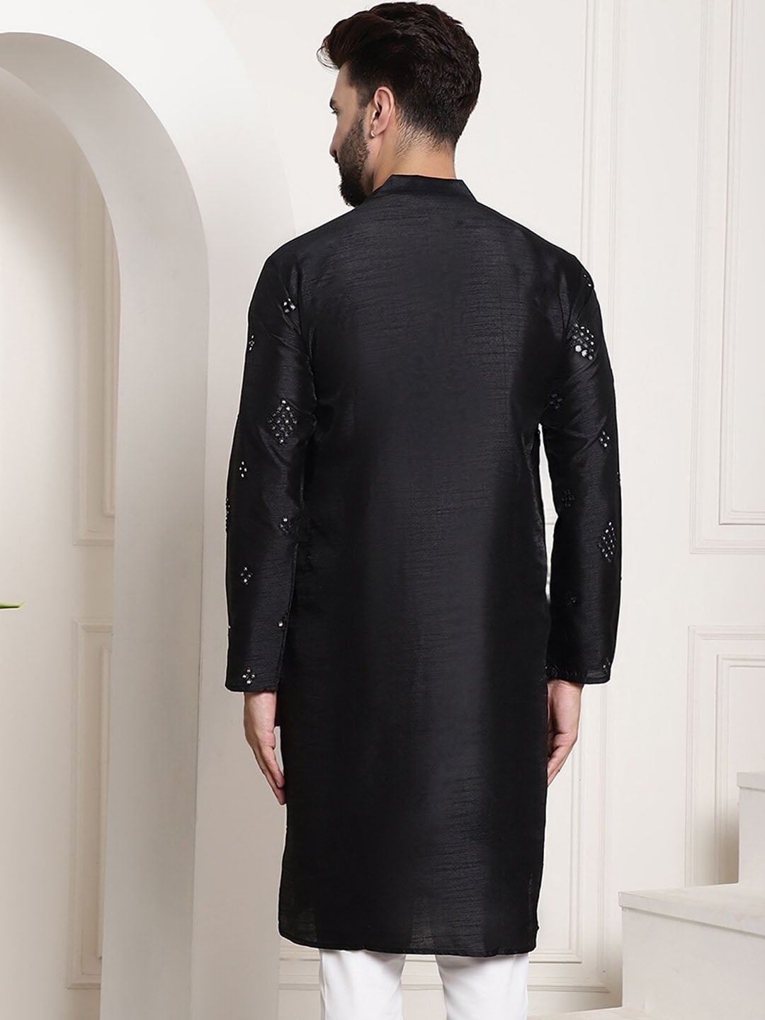 Sojanya Ethnic Motifs Embroidered Thread Work Kurta | Grocsy