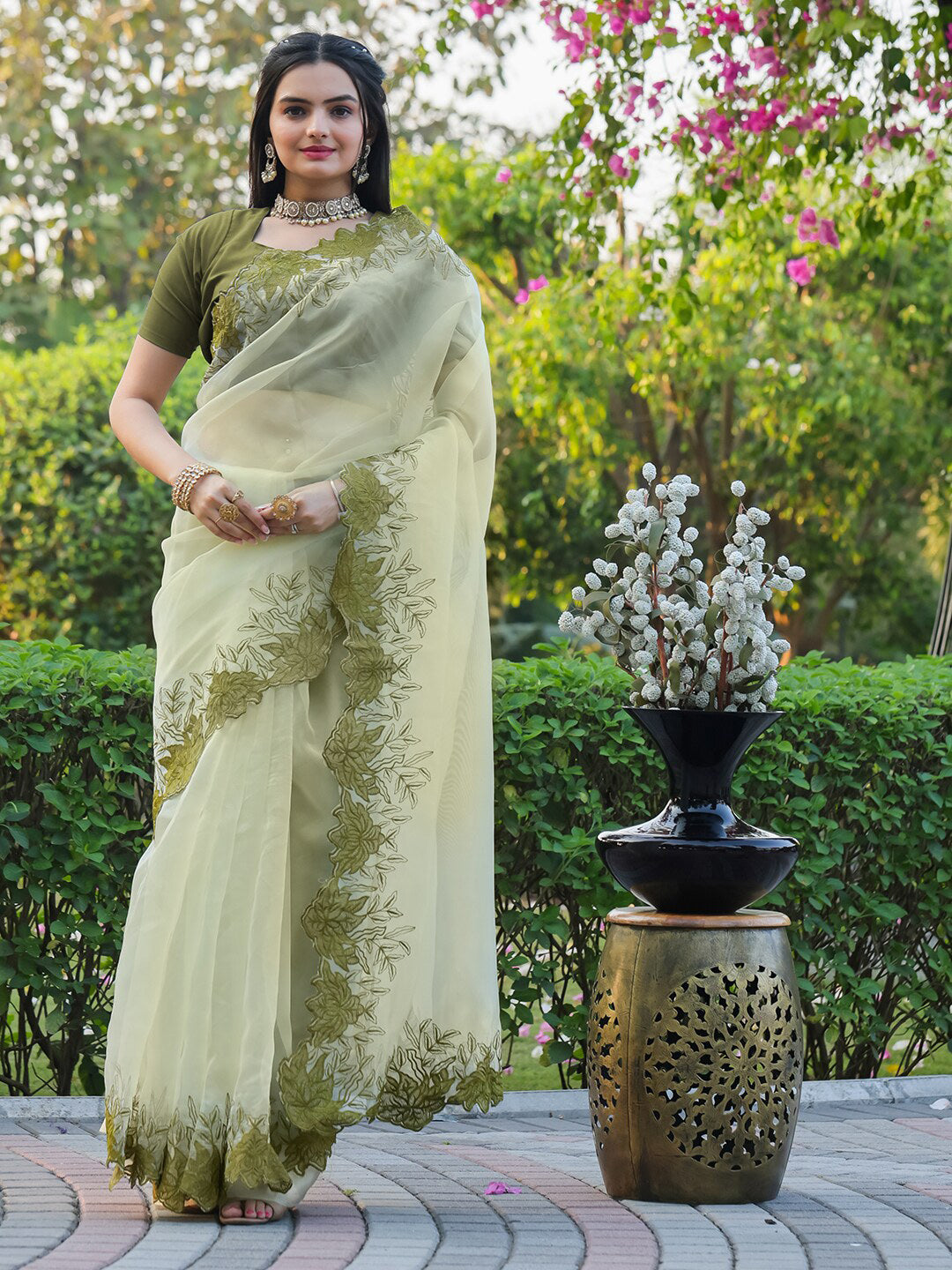 Tikhi Imli Embroidered Organza Saree | Grocsy
