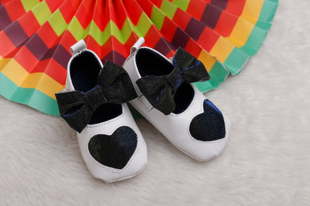 Tiny Bugs Girls Heart Bow Detailing Booties - White & Black | Grocsy
