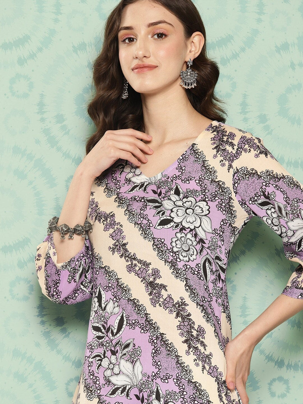 Sangria Floral Printed Curved Hem Kurta | Grocsy