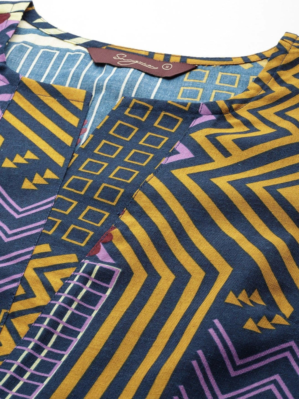 Sangria Printed Bell Sleeves Kurta | Grocsy
