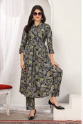 Monjolika Fashion Black Rayon Floral Print Casual Kurti | Grocsy