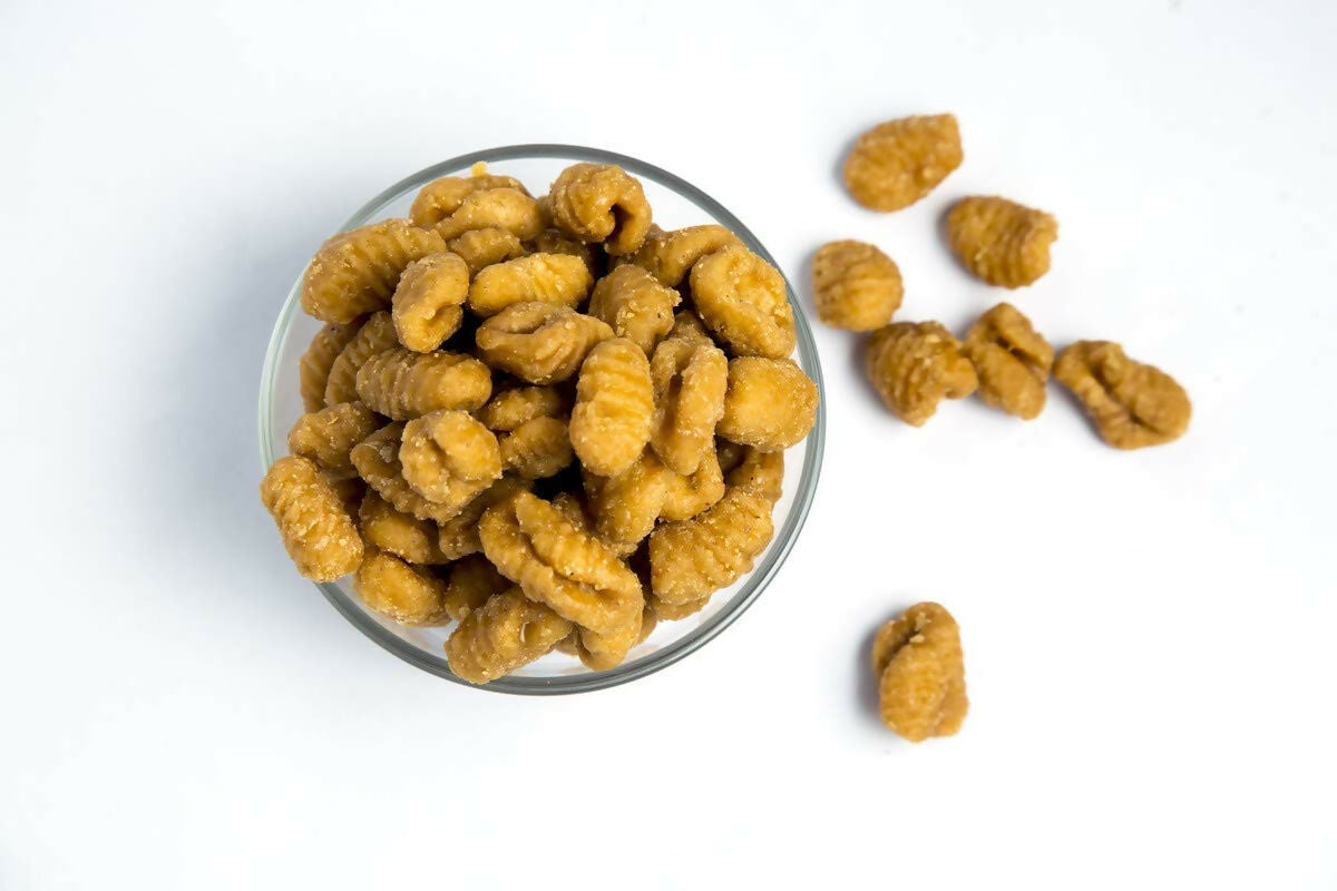Vellanki Foods Andhra Sweets Combo (250 gm Each) - Venna Vundalu, Gavvalu, Bellam Kommulu | Grocsy