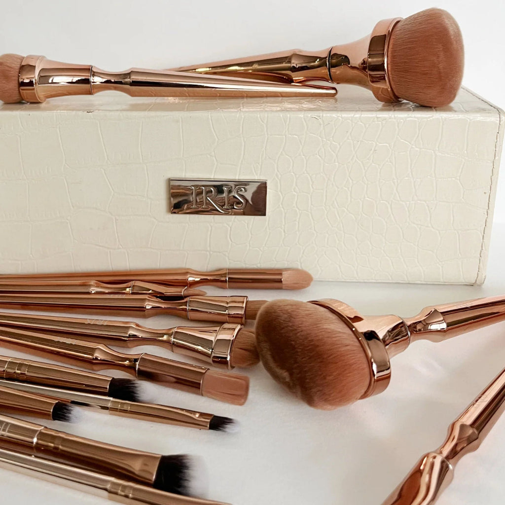IRIS COSMETICS Luminous Complete Brush Set | Grocsy