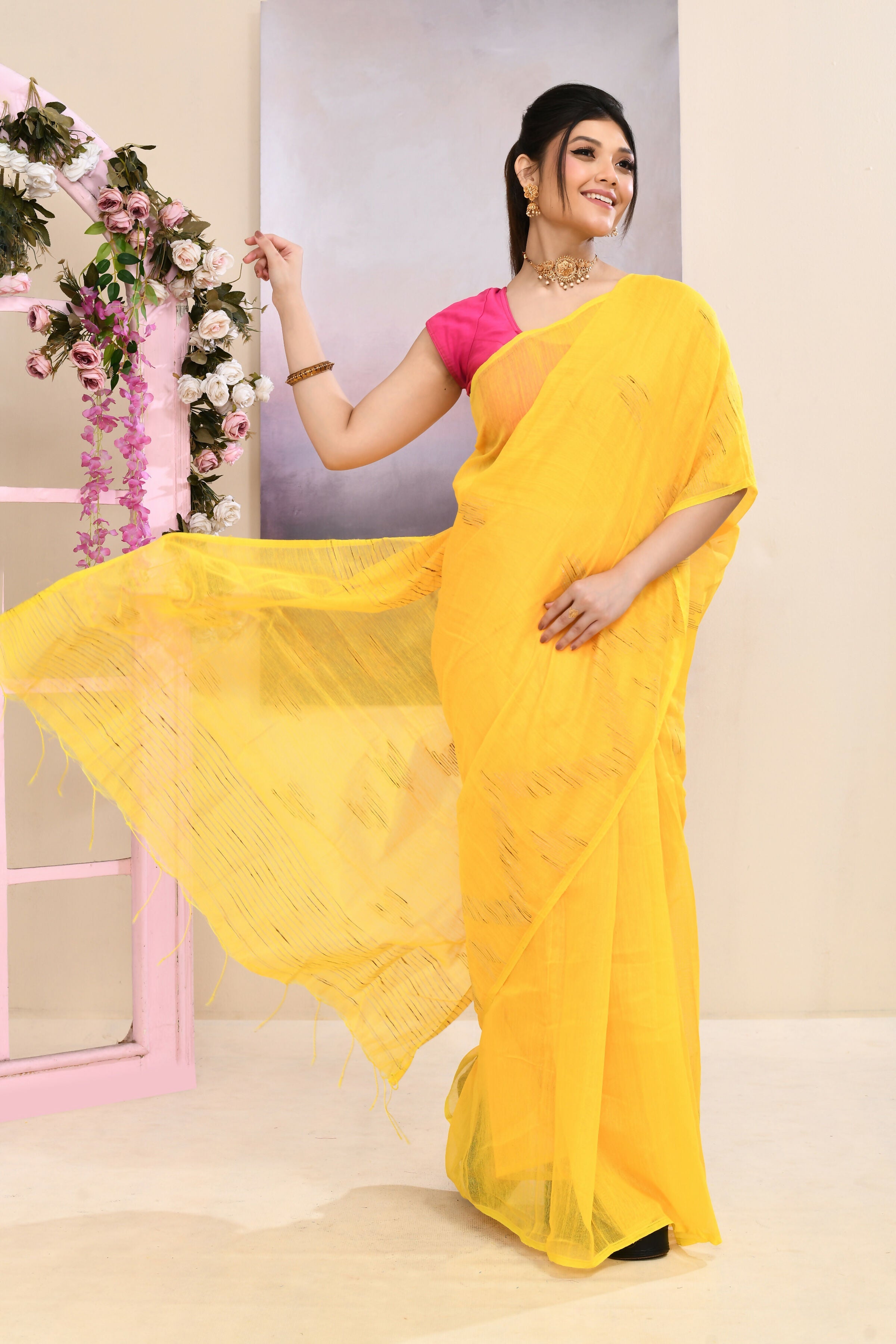 Piyari Fashion Women's Yellow Embellished Cotton Blend Jamdani Saree | Grocsy