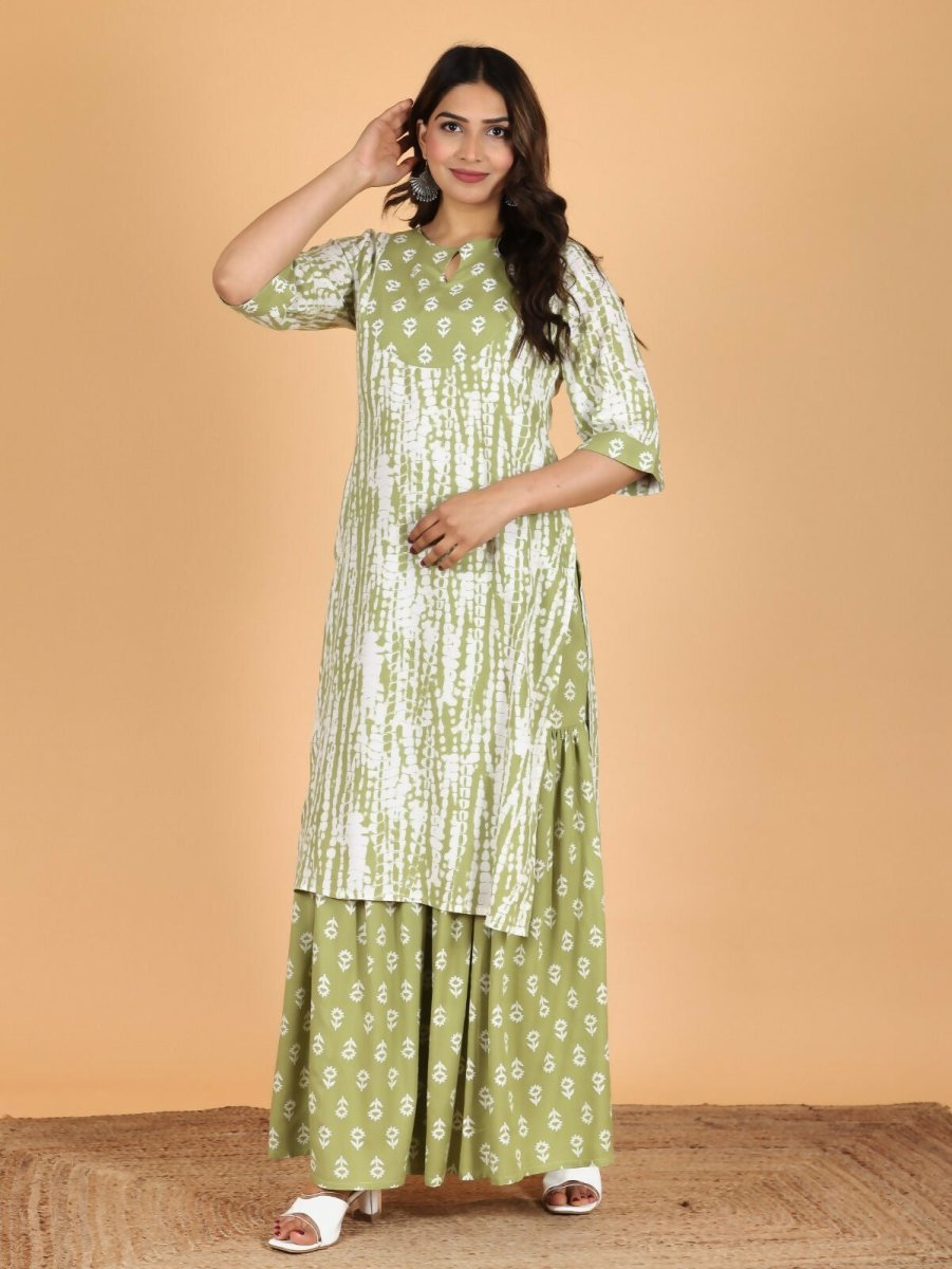 Aramya Straight Rayon Tie-Dye Print Women's Kurta - Green | Grocsy