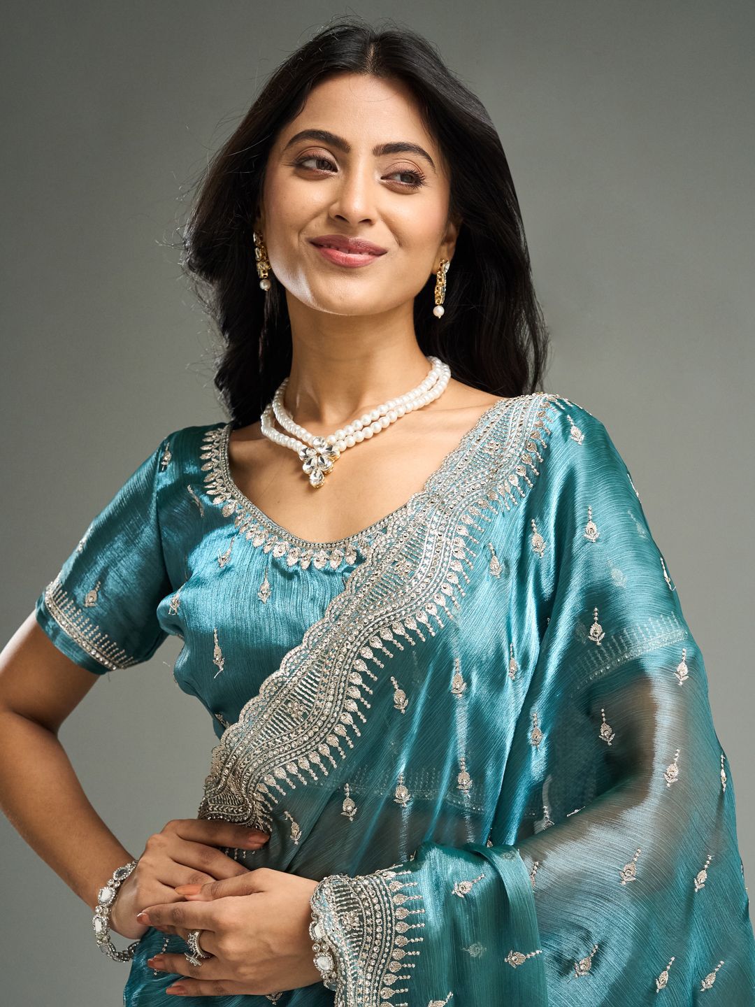 kasee Floral Embroidered Silk Blend Saree | Grocsy