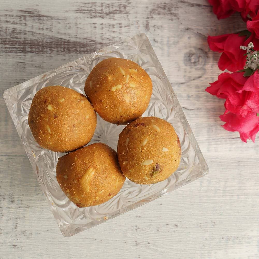 Evergreen Sweets - Besan Laddoo | Grocsy