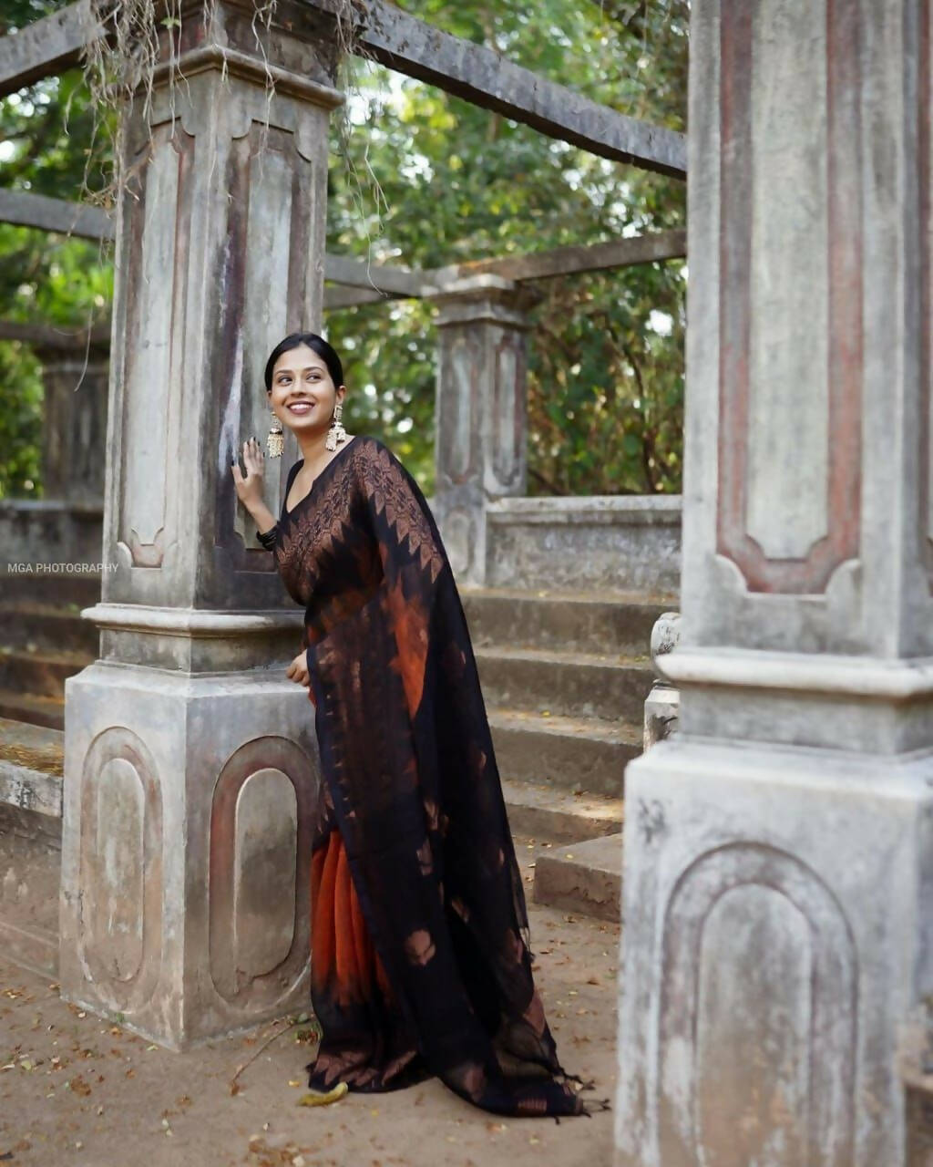 DEIANA'S Beautiful Designer Golden zari Soft Lichi Silk Saree - Orange | Grocsy