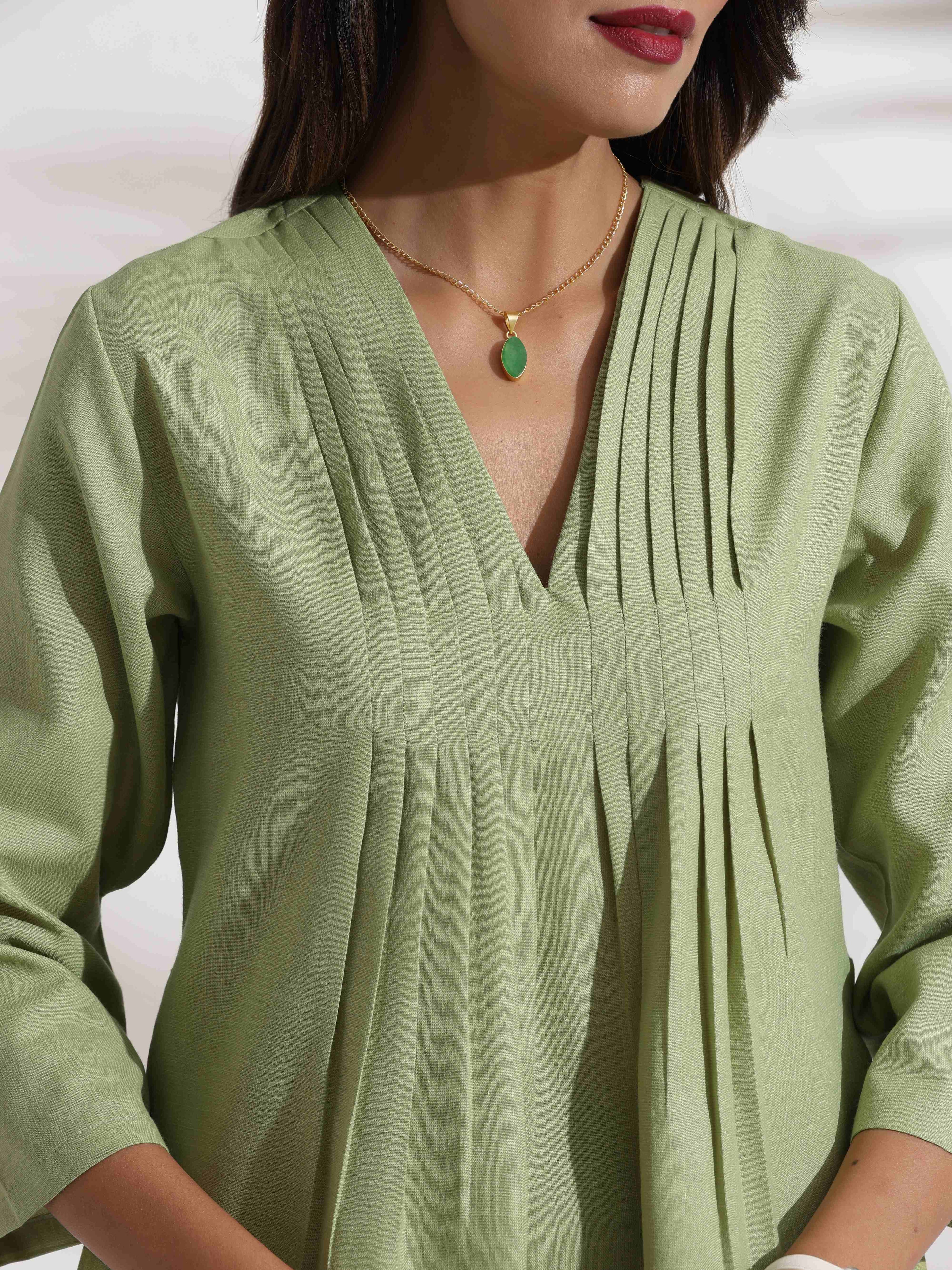 trueBrowns Green Slub Pleated Co-ord Set | Grocsy