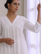 trueBrowns White Dobby Flared Slit Kurta Pant Set | Grocsy