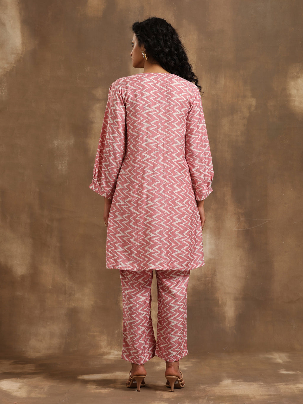 trueBrowns Light Mauve Zig-Zag Printed Silk Co-Ord Set | Grocsy