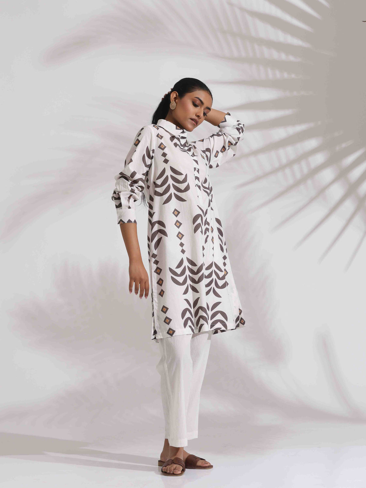trueBrowns White Cotton Stripe Print Kurta Co-ord Set | Grocsy