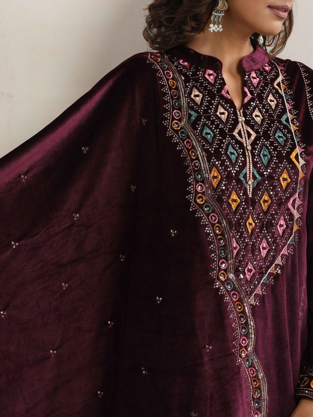 trueBrowns Purple Velvet Geometric Embroidered Kurta Pant Dupatta Set | Grocsy