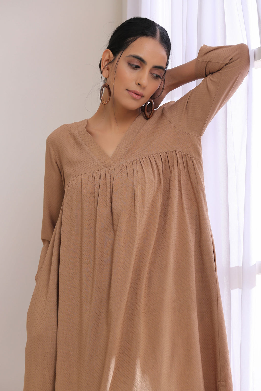 trueBrowns Beige Dobby Gathered Kurta Pant Set | Grocsy