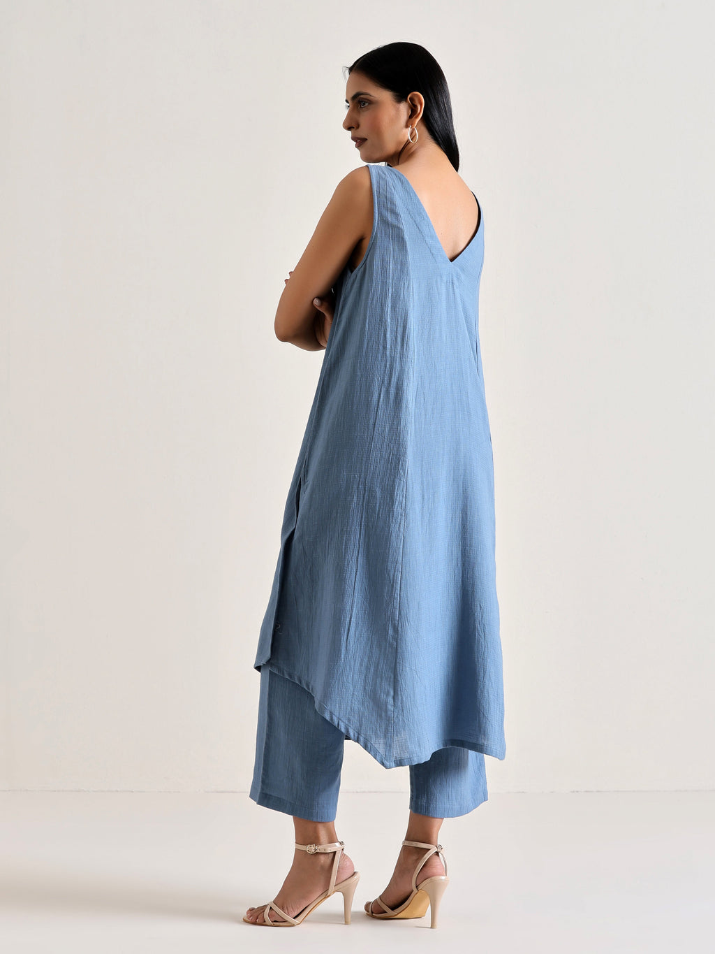 trueBrowns Light Blue Sleeveless Flared Kurta Pant Set | Grocsy